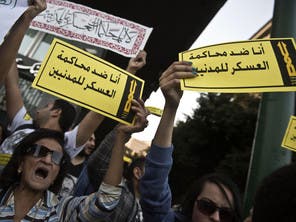 b1c454a0 d634 4ca3 bdbf c2b5d88dde40 4x3 296x222 قانون التظاهر المصري يعيد المواجهة بين الأمن والمحتجين 15 عضواً بلجنة الخمسين يجمدون عضويتهم احتجاجاً على اعتقال ناشطين