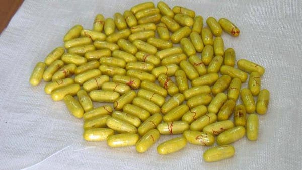 أشخاص تهريب الكوكايين مطار