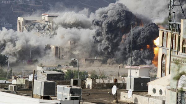 مقتل 13 مدنياً في قصف لميليشيات الحوثي والمخلوع صالح بتعز