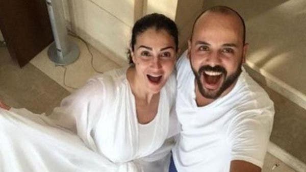 بالصور : هل تزوجت غادة عبد الرازق منتجا تكبره بـ 10 سنوات؟