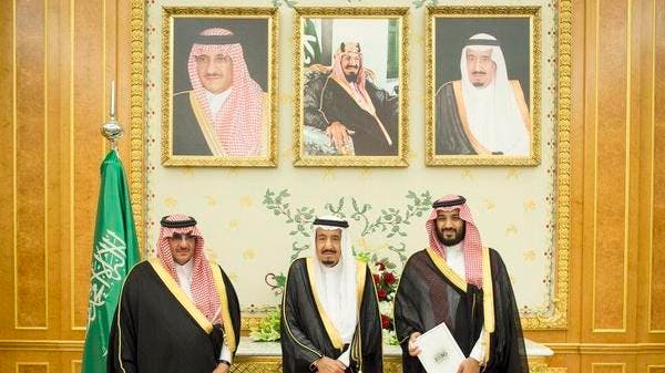 محمد بن نايف ومحمد بن سلمان يهنئان الملك بإقرار الرؤية العربية.نت