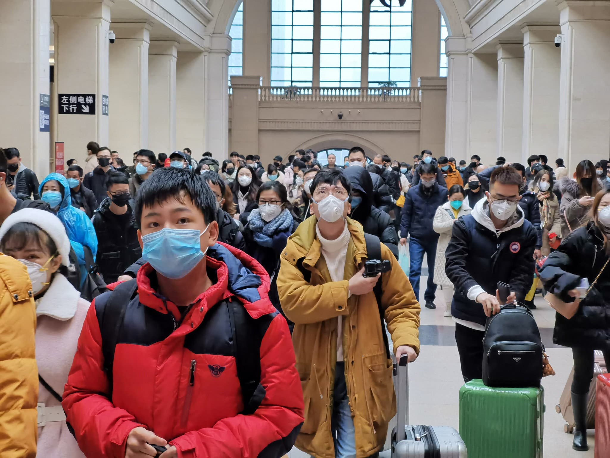 مدينة ووهان الصينية تحت حصار الفيروس