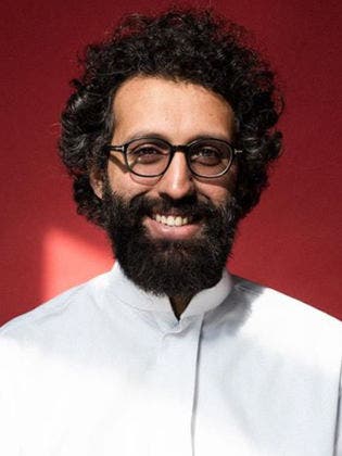خالد يسلم