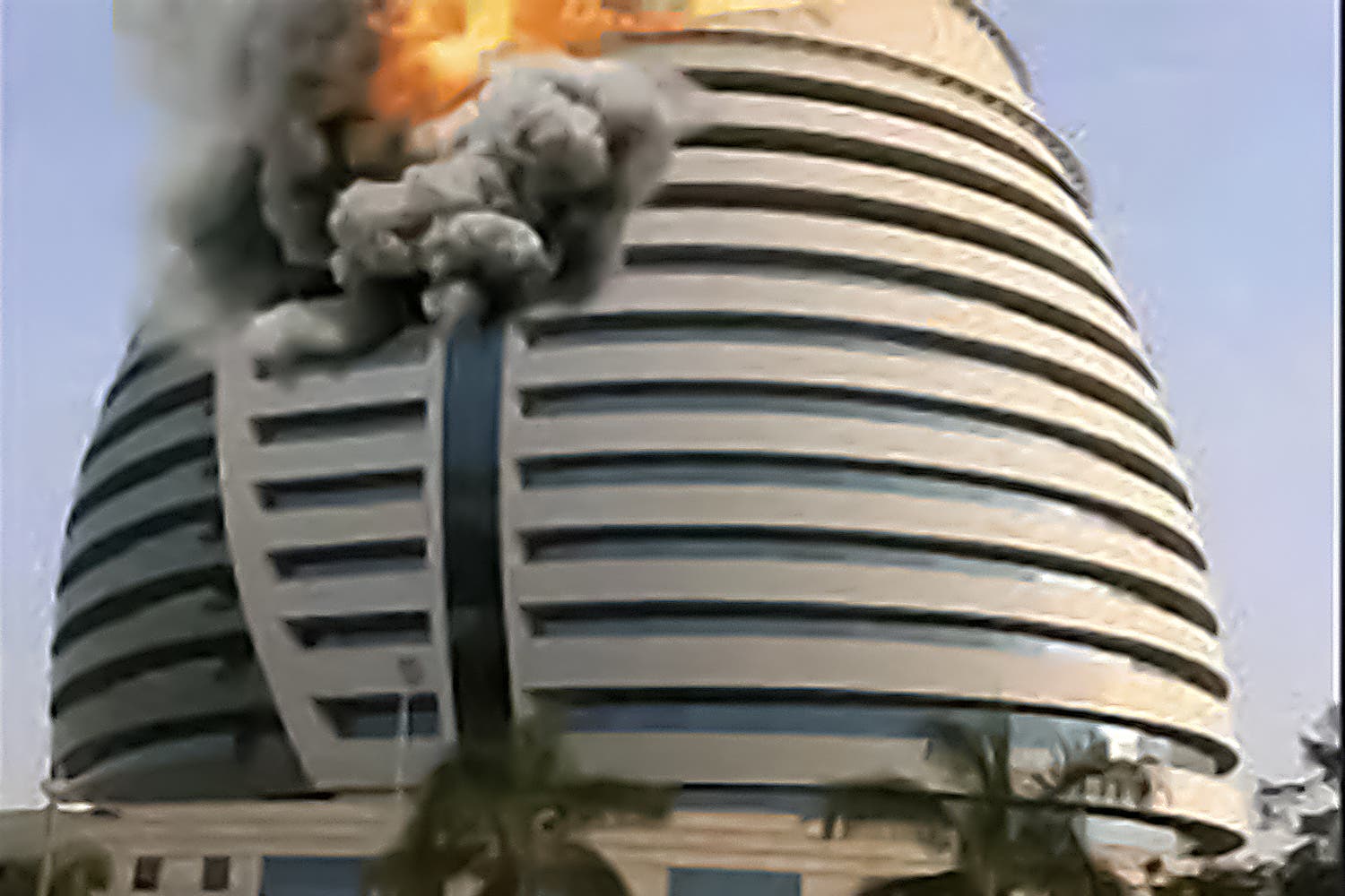الحرائق التي اندلعت في عدد من المقار الحكومية الأحد في الخرطوم