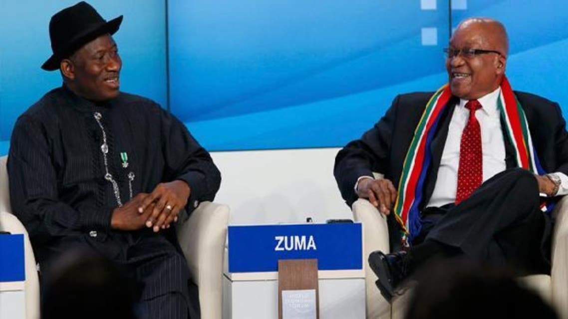 Nigeria’s President Goodluck Ebele Jonathan (L) and South Africa\'s President Jacob Zuma attend the annual meeting of the World Economic Forum (WEF) in Davos Jan. 23, 2013. (Reuters)