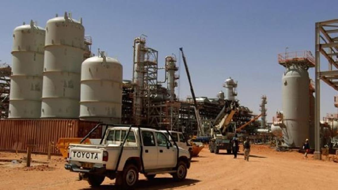 Algerian troops have surrounded the Islamist gunmen who kidnapped workers from the Amenas gas field in Algeria. (Reuters)