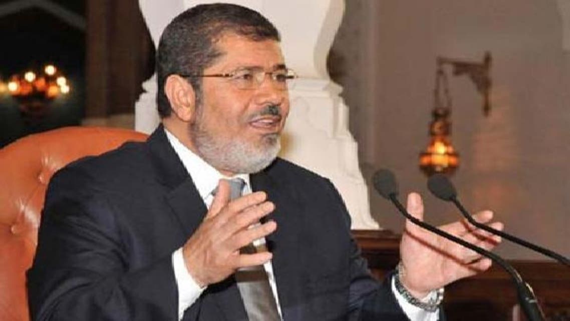 مصری صدر محمد مرسی نے بحران کے حل کے لیے سیاسی قوتوں کو مذاکرات کی پیش کش کی ہے