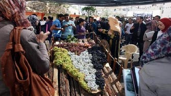 Palestinian farmer hopes grapes will make it to the UN