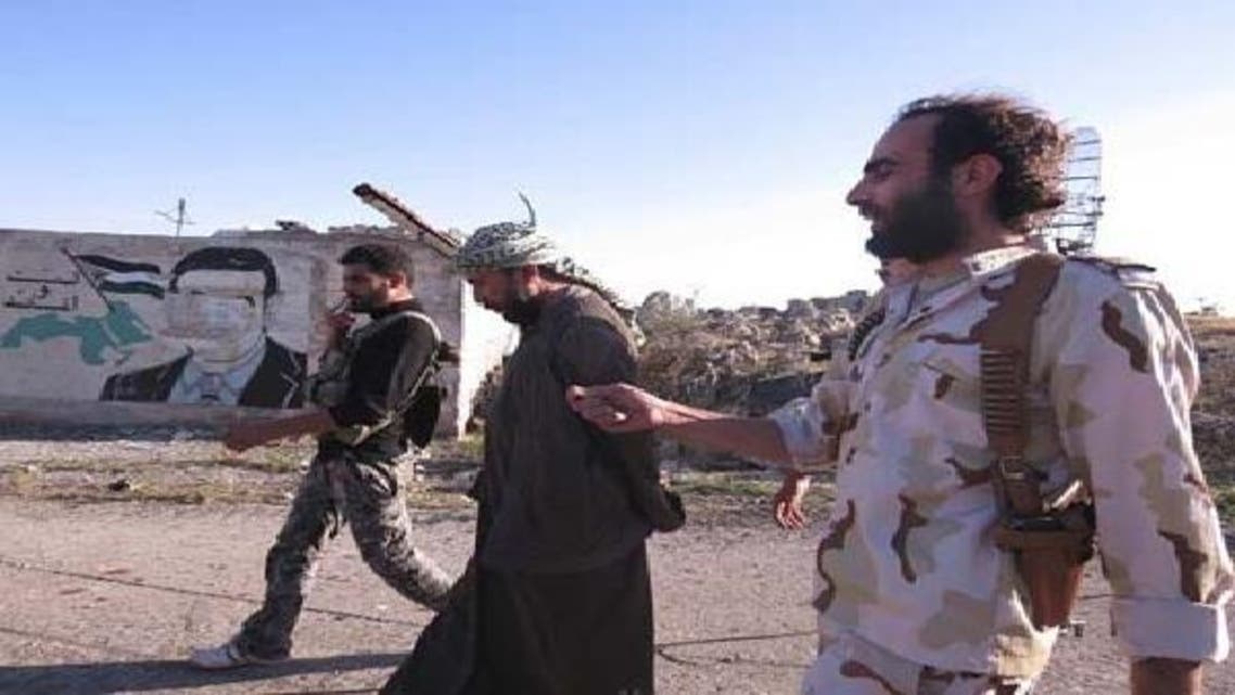 شام: سرحدی گذرگاہ پر کنٹرول کے لیے لڑائی، 16 فوجی، 10 باغی ہلاک
