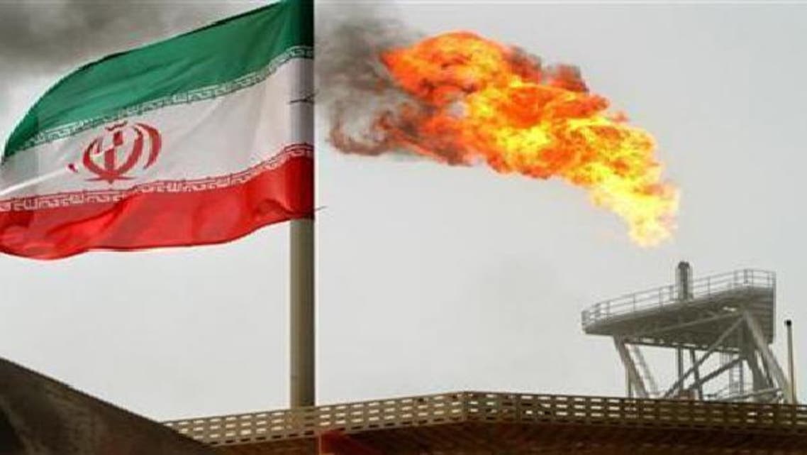 وزير الاقتصاد: إيرادات النفط الإيرانية تراجعت 50% في 2012