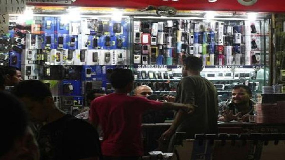 الغرفة التجارية تقترح إغلاق المحال في الـ12 ليلاً
