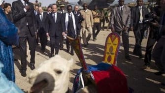 جمل عربي "مسروق" هدية سلطات مالي لرئيس فرنسا