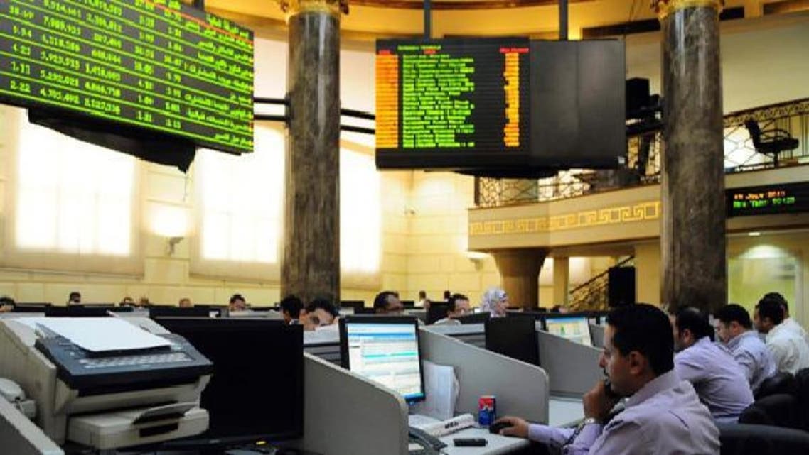 بورصة مصر تواصل الأداء العرضي وتغلق في المربع الأحمر