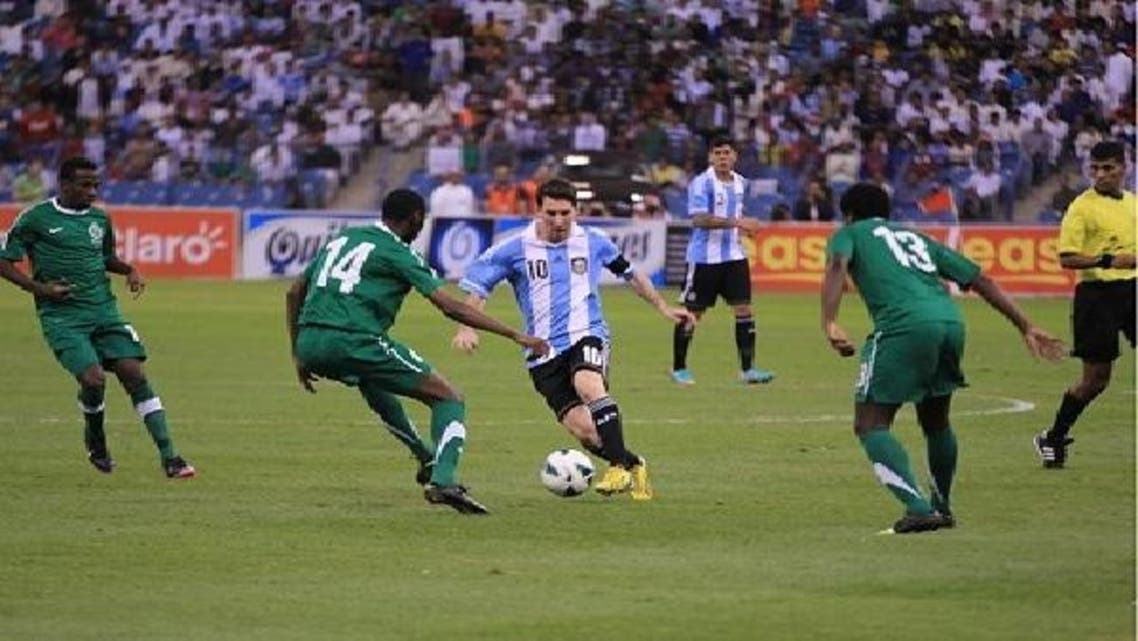 جانب من لقاء المنتخب السعودي والأرجنتين (عدسة: العربية.نت)