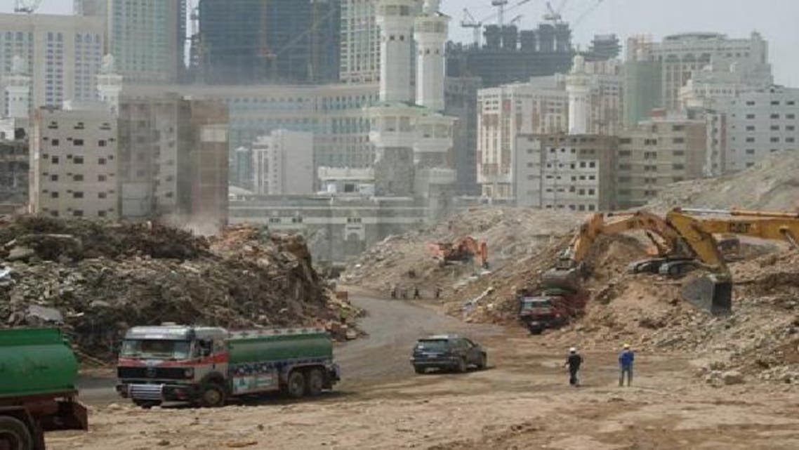فصل الخدمات عن 1800 عقار في مكة المكرمة
