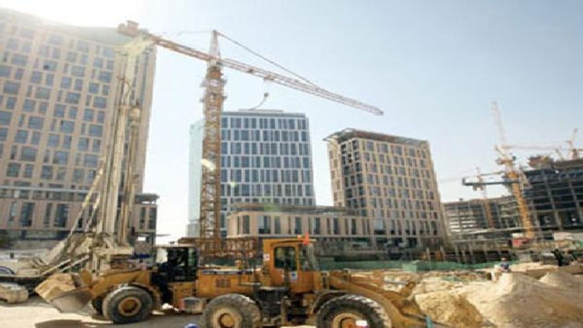 قطاع المقاولات بالسعودية يعد أكبر المتضررين من رفع رسوم العمالة
