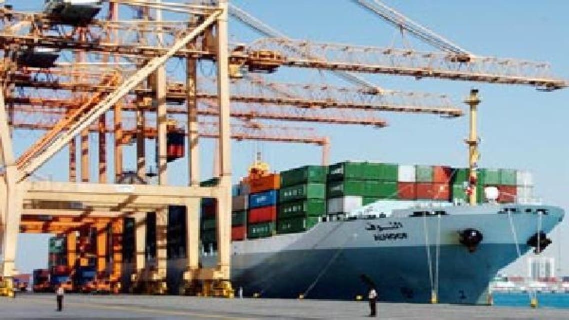بضائع تدخل السعودية عبر ميناء الدمام