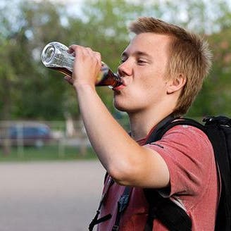 6 طرق تساعدك في التخلص من إدمان المشروبات الغازية