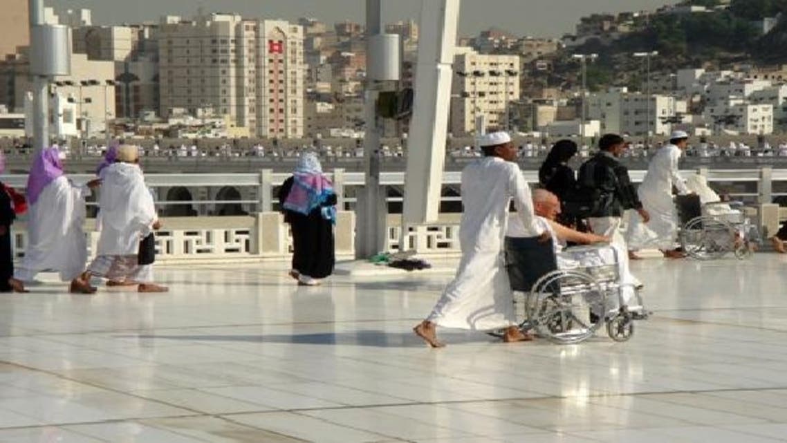 باپ کے حج نے بیٹے کے \'جھوٹ\' کا پول کھول دیا