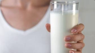 الحليب منزوع الدسم قد لا يساهم في تقليل سمنة الأطفال 