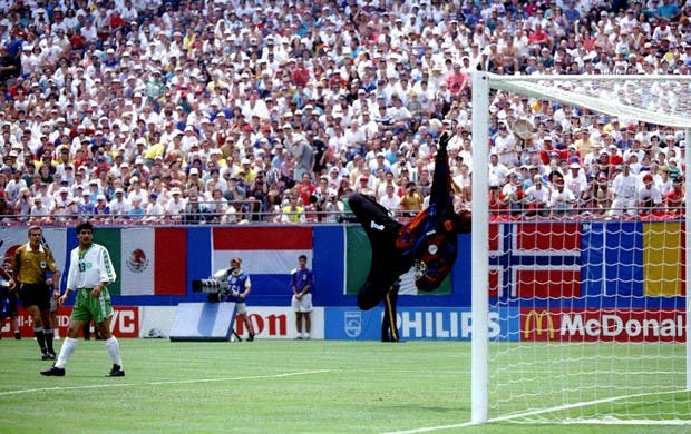 محمد الدعيع قدم أداء متألقاً طوال فترة تواجده في الملاعب
