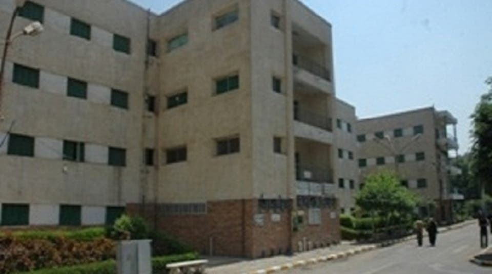 حريق بمدينة عين شمس الجامعية في القاهرة