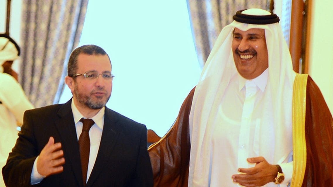 Egypt’s Prime Minister Hisham Qandil and Qatar’s Premier Sheikh Hamad bin Jassem bin Jabr al-Thani pictured in Doha on 10 April. (AFP)