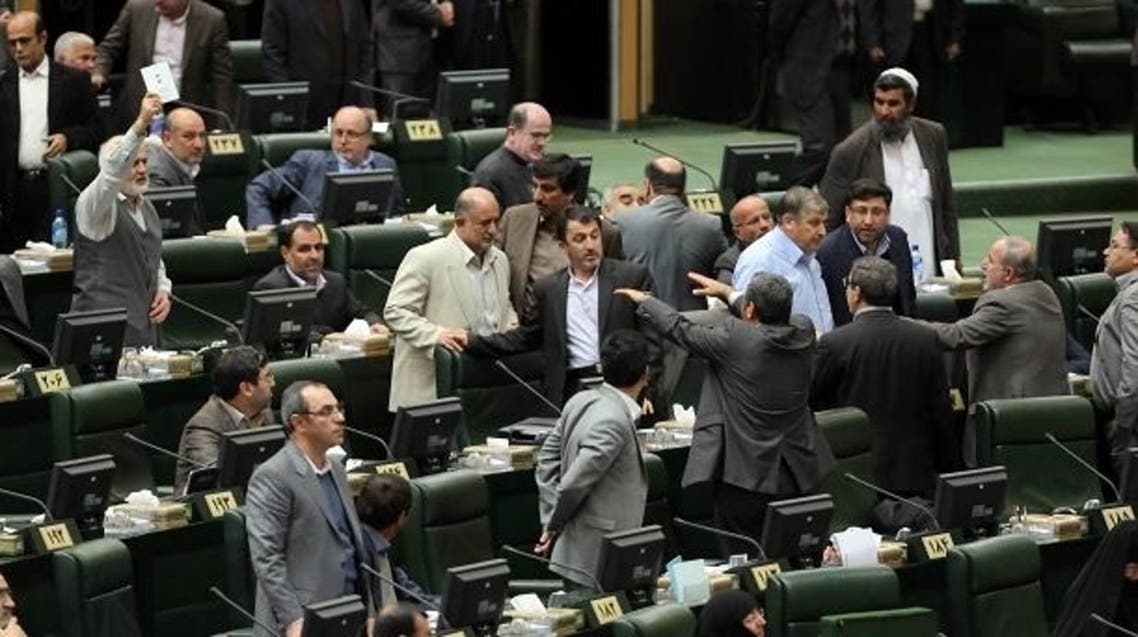 نمایندگان مجلس ایران ، رئیس جمهور را به برپا کردن بلوا، خالی بندی و رفتار غیرقانونی متهم کردند