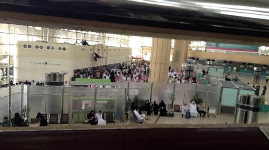 مطار الملك خالد