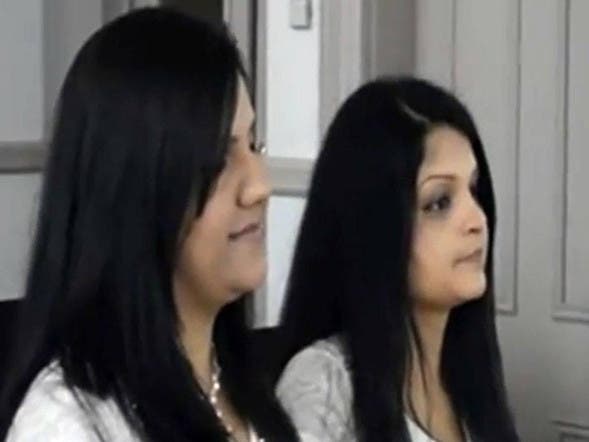 Pakistani Women Say ‘i Do In Uk S First Muslim Lesbian Wedding Al Arabiya English