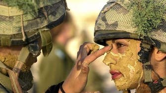 Female Israeli soldiers punished for racy photos