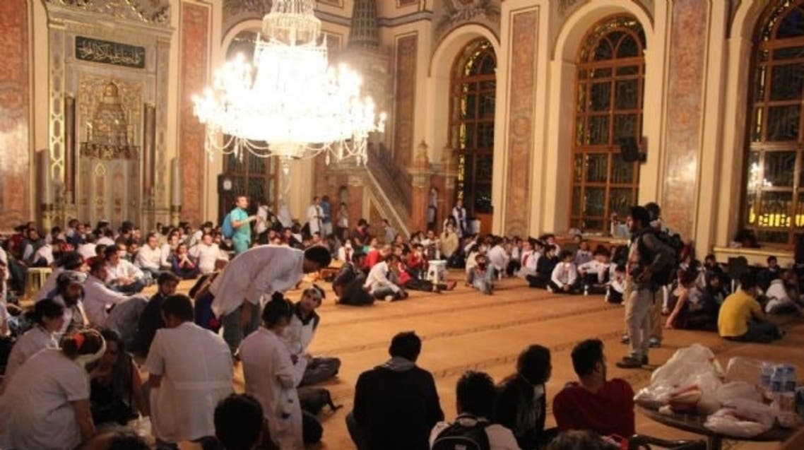Turkish protesters turn a mosque into a sickroom. (Photo courtesy: DHA)