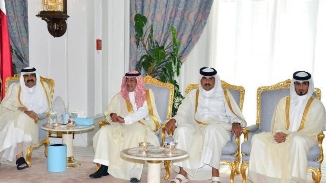 الأمير مقرن في قطر