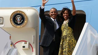 Obamas to meet Mandela family, not visit hospital