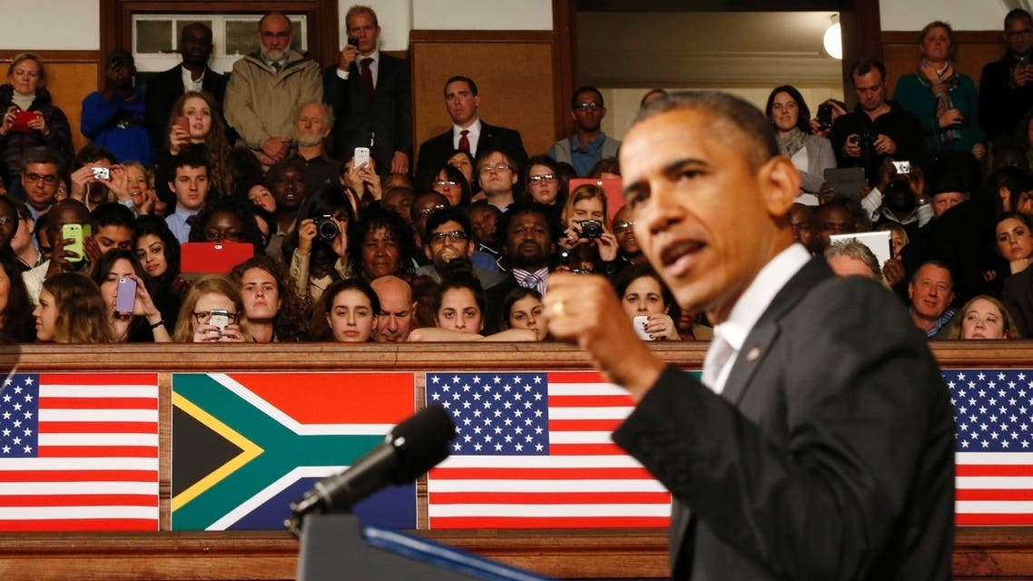 U.S. President Barack Obama delivers remarks at the University of Cape Town, June 30, 2013. (Reuters)