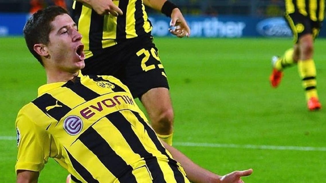 ليفاندوفسكي يشارك أخيرا في تدريبات دورتموند ومختاريان يقترب بشدة