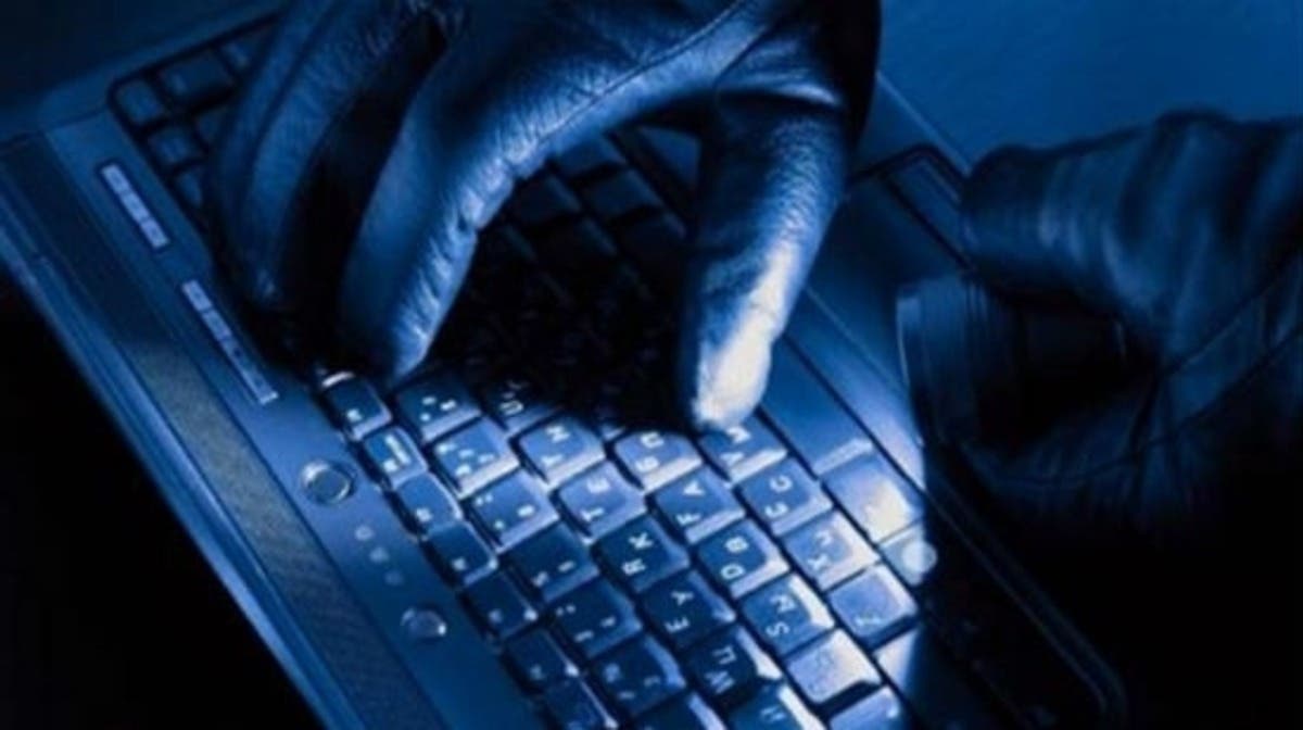 Teen hacker known as 'Cracka' pranks Intelligence Chief James