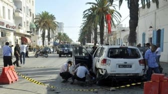 Roadside bomb targets police patrol south of Tunis 