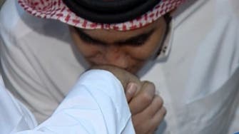 Video: Hand kissing a controversial practice in Saudi Arabia 