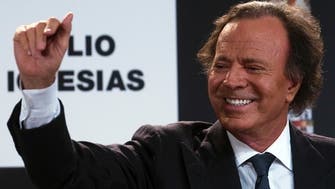Julio Iglesias to appear at Amman music festival 