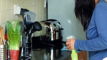 خادمات عمالة منزلية