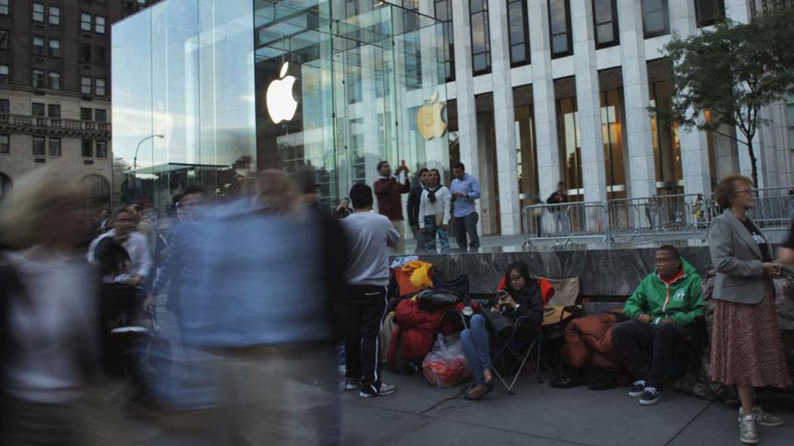 apple NYC store reuters