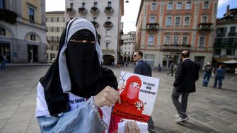 UK school orders non-Muslim teachers to wear veil 
