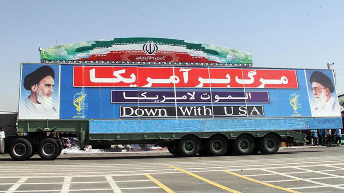 صواريخ في استعراض عسكري في ايران