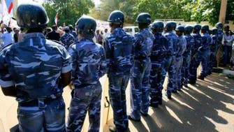 السودان.. إصابة 52 من عناصر الشرطة باحتجاجات الخرطوم