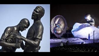 تماثيل عجيبة محرجة تملأ الدوحة وأحدها لولادة جنين 