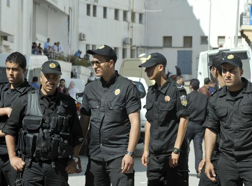 عناصر من الشرطة في تونس - أرشيفية