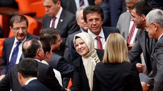 Erdogan praises Turkey MPs for headscarves in parliament 