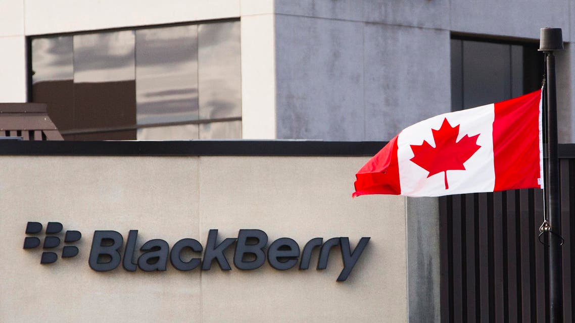 Canada's struggling smartphone maker BlackBerry plans to raise about $1 billion. (File photo: Reuters)