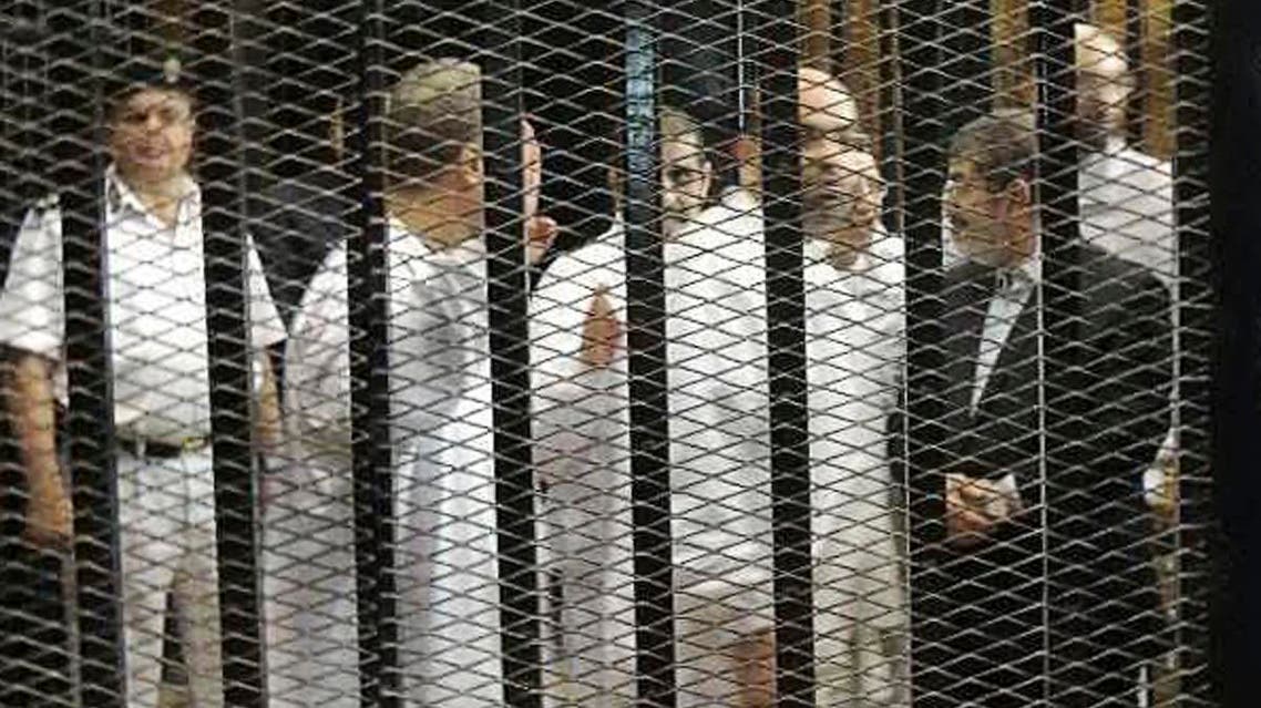 مرسي خلف القضبان